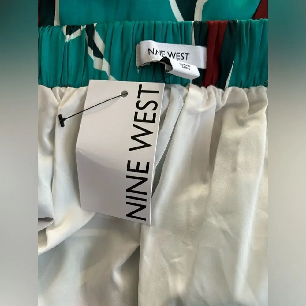 Nine West maxi skirt very lightweight and beautiful design